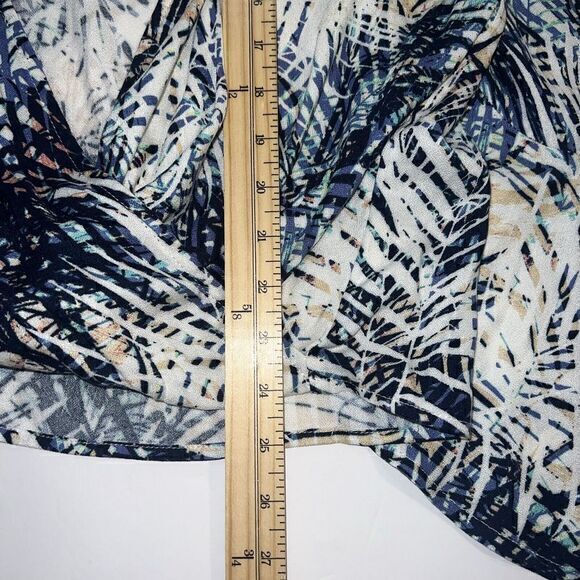 Love Stitch Women's Palm V-Neck Surplice Bell Sleeve‎ Blouse Size Large - Picture 7 of 7